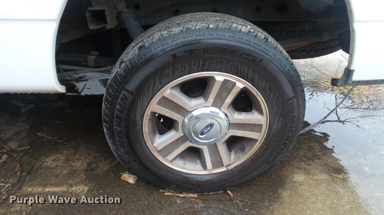 image for item DC5740 2006 Ford F150 SuperCab pickup truck