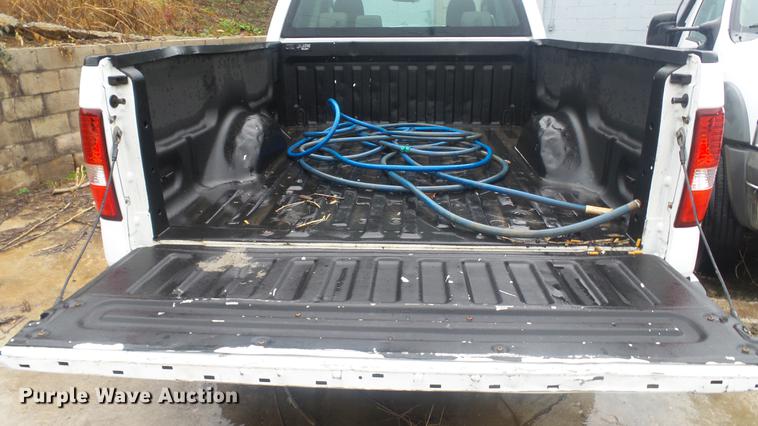 image for item DC5740 2006 Ford F150 SuperCab pickup truck