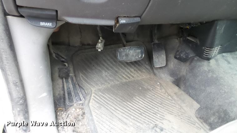 image for item DC5741 1999 Ford F150 SuperCab pickup truck