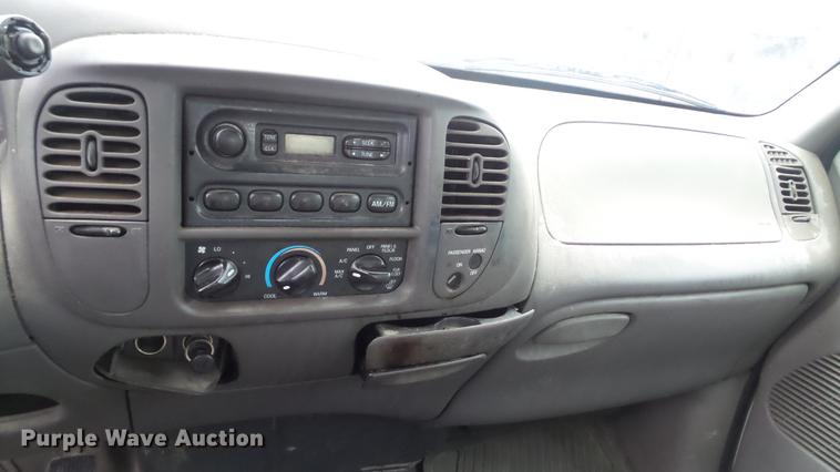 image for item DC5741 1999 Ford F150 SuperCab pickup truck