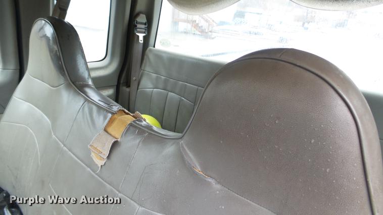 image for item DC5741 1999 Ford F150 SuperCab pickup truck