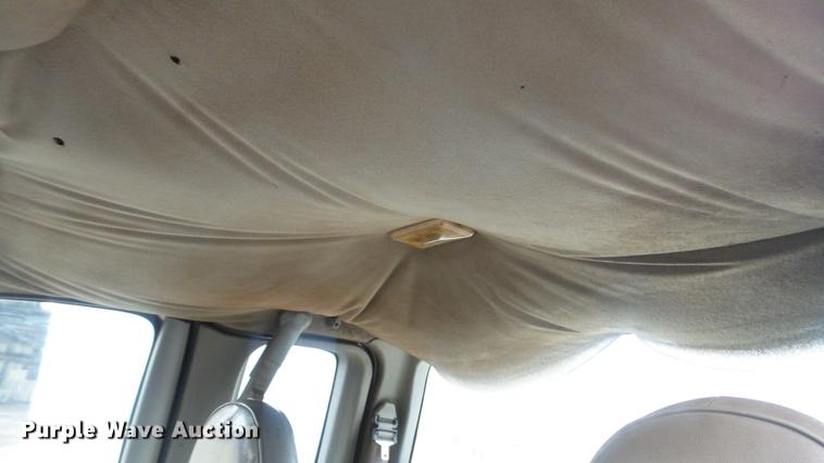 image for item DC5741 1999 Ford F150 SuperCab pickup truck