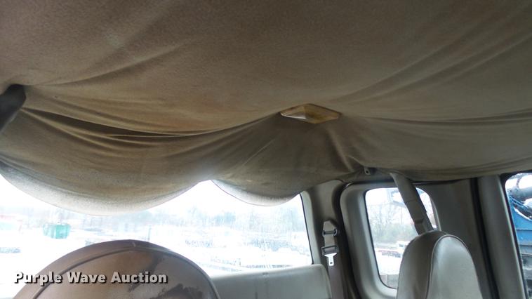 image for item DC5741 1999 Ford F150 SuperCab pickup truck