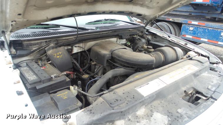 image for item DC5741 1999 Ford F150 SuperCab pickup truck