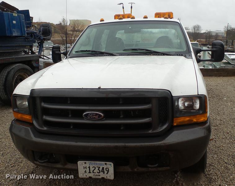 image for item DC5742 2000 Ford F350 Super Duty XL Crew Cab utility bed pickup truck