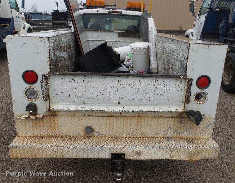 image for item DC5742 2000 Ford F350 Super Duty XL Crew Cab utility bed pickup truck