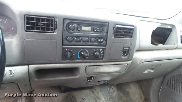 image for item DC5742 2000 Ford F350 Super Duty XL Crew Cab utility bed pickup truck