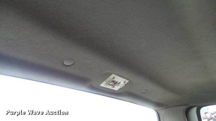 image for item DC5742 2000 Ford F350 Super Duty XL Crew Cab utility bed pickup truck