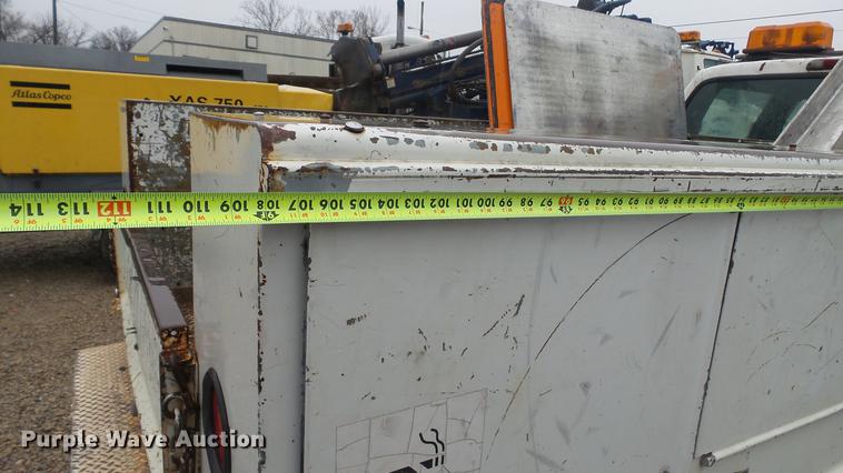 image for item DC5742 2000 Ford F350 Super Duty XL Crew Cab utility bed pickup truck