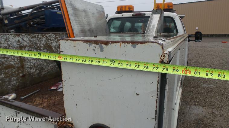 image for item DC5742 2000 Ford F350 Super Duty XL Crew Cab utility bed pickup truck