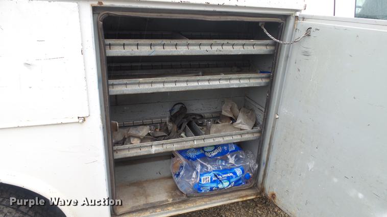 image for item DC5742 2000 Ford F350 Super Duty XL Crew Cab utility bed pickup truck