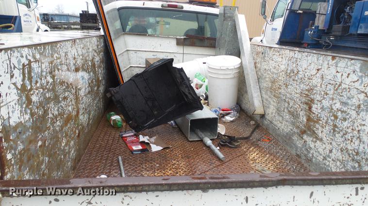 image for item DC5742 2000 Ford F350 Super Duty XL Crew Cab utility bed pickup truck