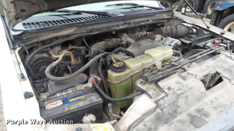 image for item DC5742 2000 Ford F350 Super Duty XL Crew Cab utility bed pickup truck