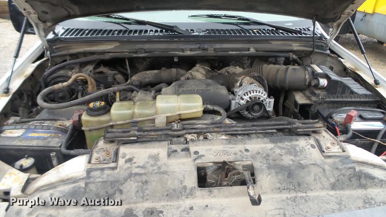 image for item DC5742 2000 Ford F350 Super Duty XL Crew Cab utility bed pickup truck