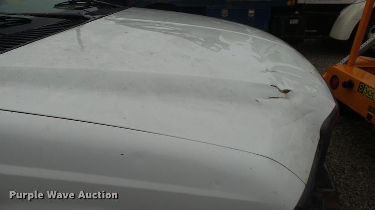 image for item DC5742 2000 Ford F350 Super Duty XL Crew Cab utility bed pickup truck