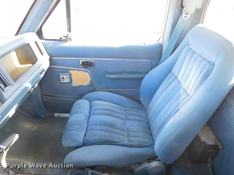image for item DC8456 1987 Ford Ranger STX pickup truck