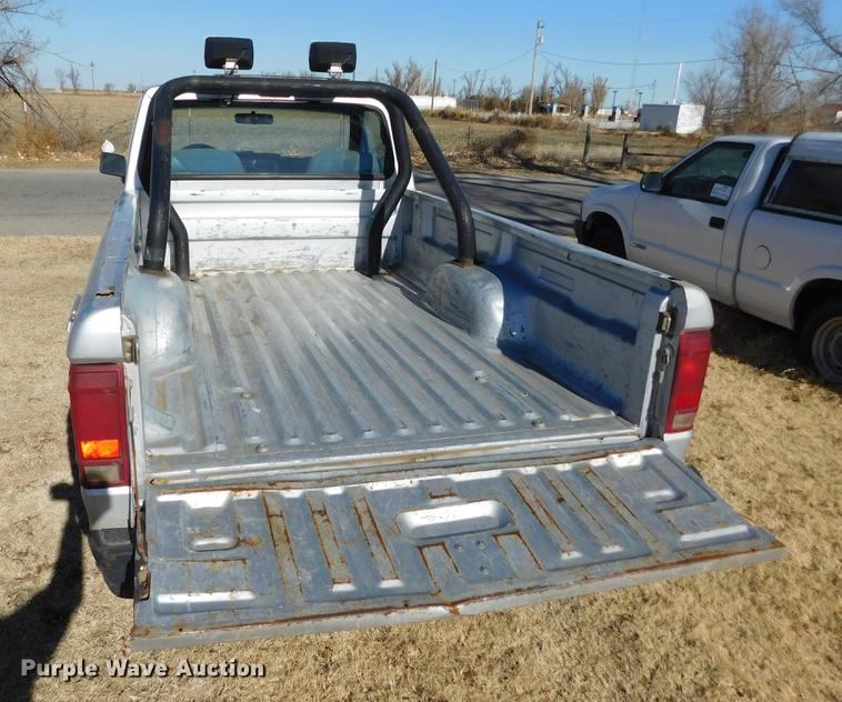 image for item DC8456 1987 Ford Ranger STX pickup truck
