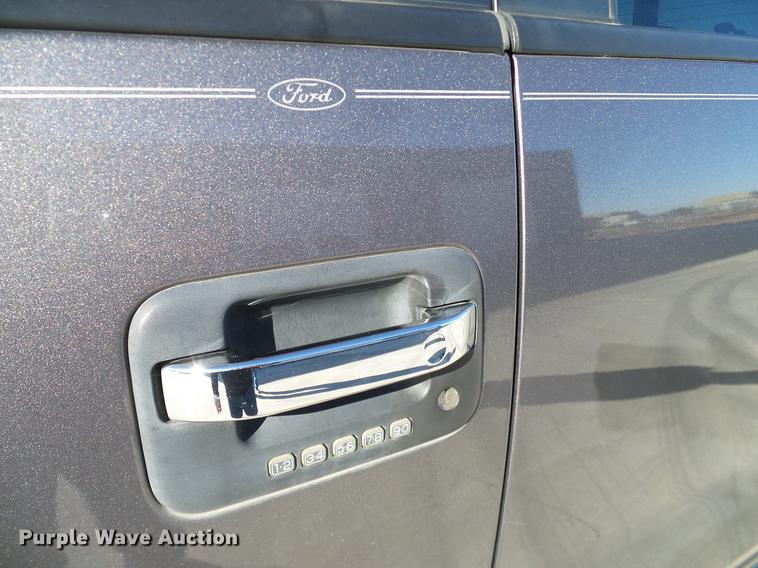 image for item DD1437 2013 Ford F150 XLT SuperCrew pickup truck