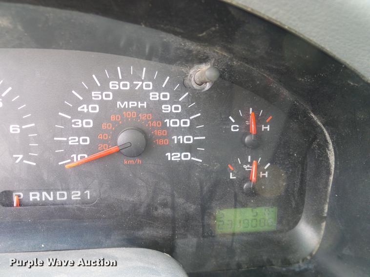 image for item DD1455 2006 Ford F150 pickup truck