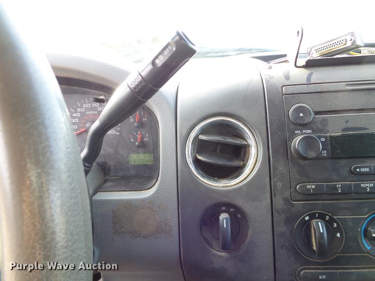 image for item DD1455 2006 Ford F150 pickup truck