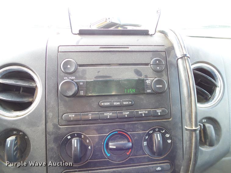 image for item DD1455 2006 Ford F150 pickup truck