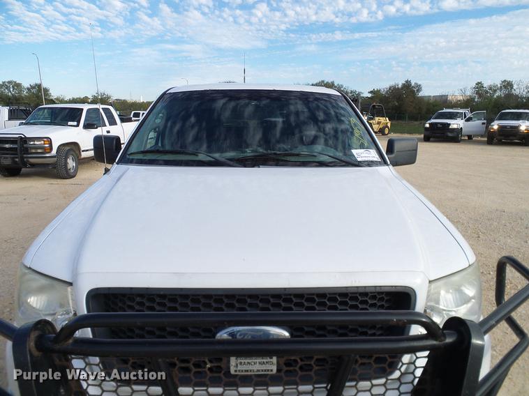 image for item DD1455 2006 Ford F150 pickup truck