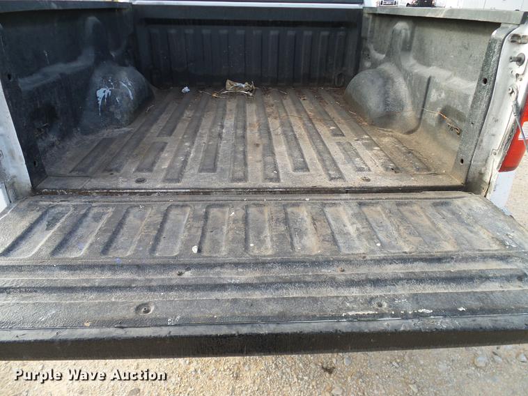 image for item DD1455 2006 Ford F150 pickup truck