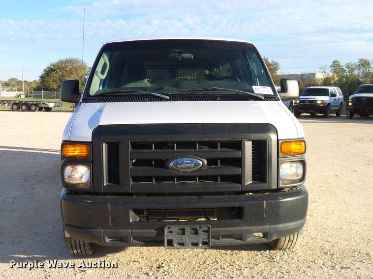 image for item DD1456 2011 Ford E350 Super Duty Extended van