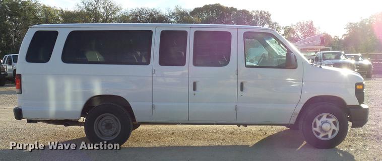 image for item DD1456 2011 Ford E350 Super Duty Extended van