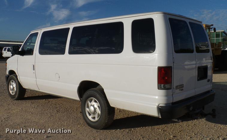 image for item DD1456 2011 Ford E350 Super Duty Extended van