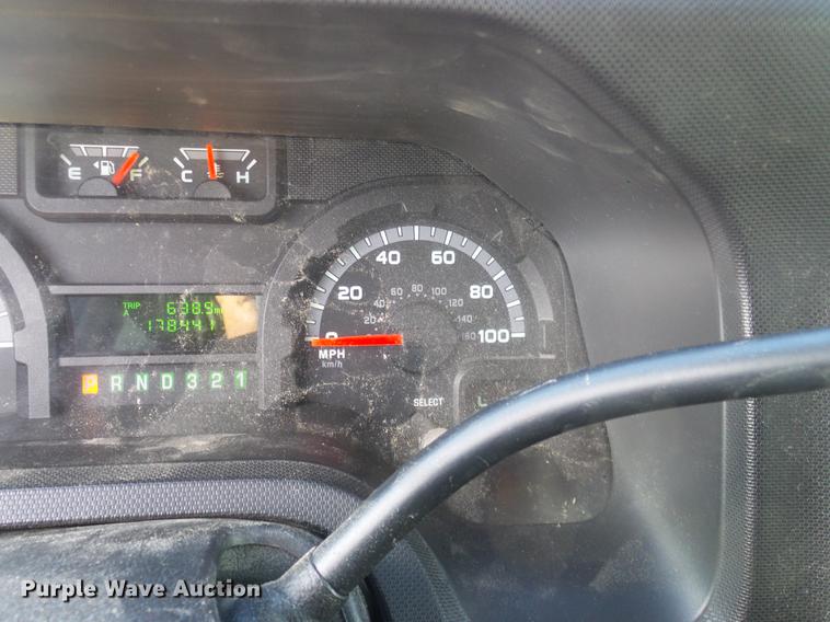 image for item DD1456 2011 Ford E350 Super Duty Extended van