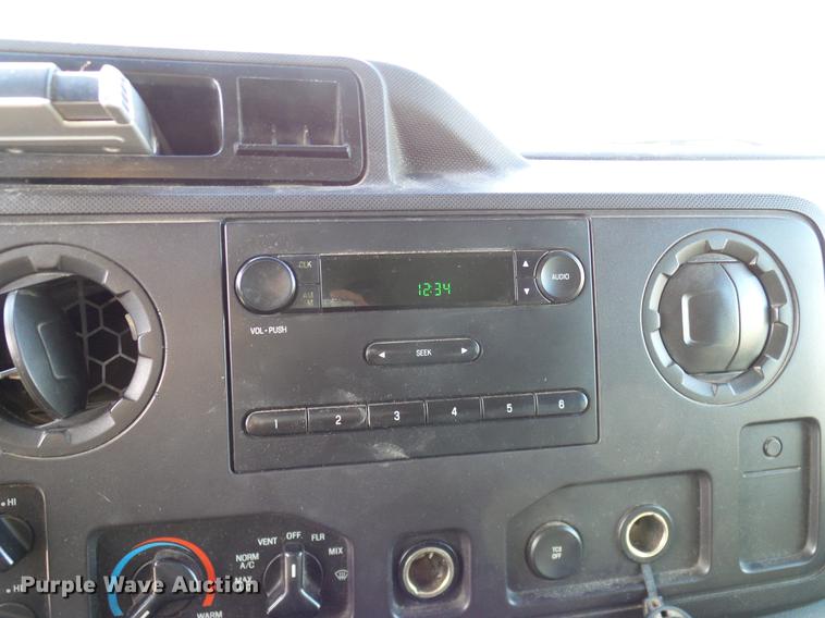 image for item DD1456 2011 Ford E350 Super Duty Extended van