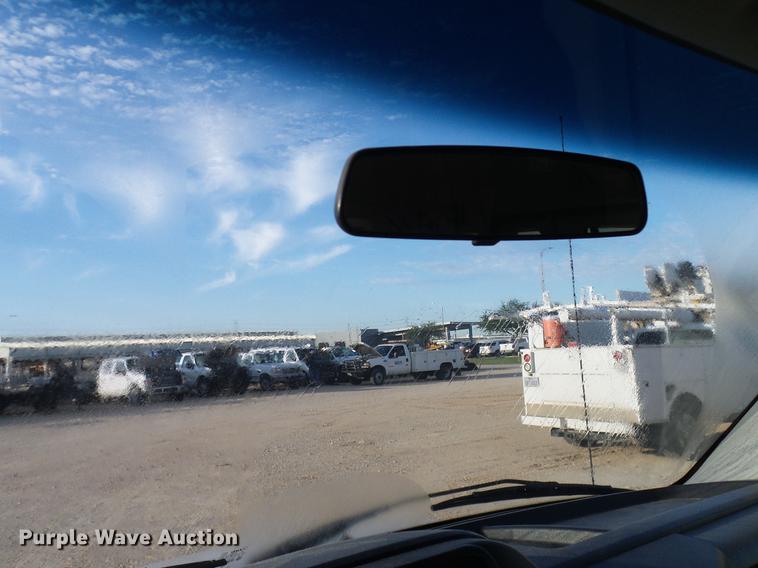 image for item DD1456 2011 Ford E350 Super Duty Extended van