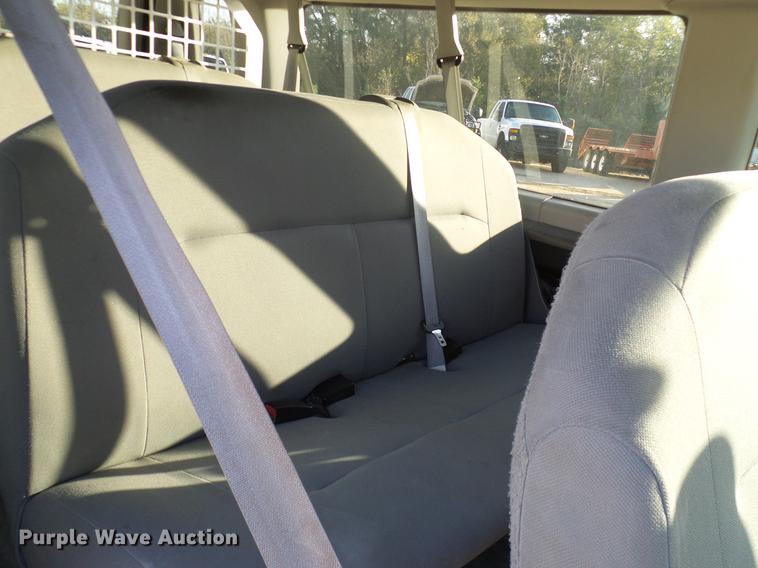 image for item DD1456 2011 Ford E350 Super Duty Extended van