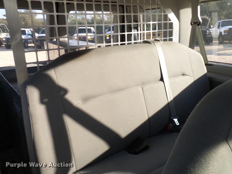 image for item DD1456 2011 Ford E350 Super Duty Extended van