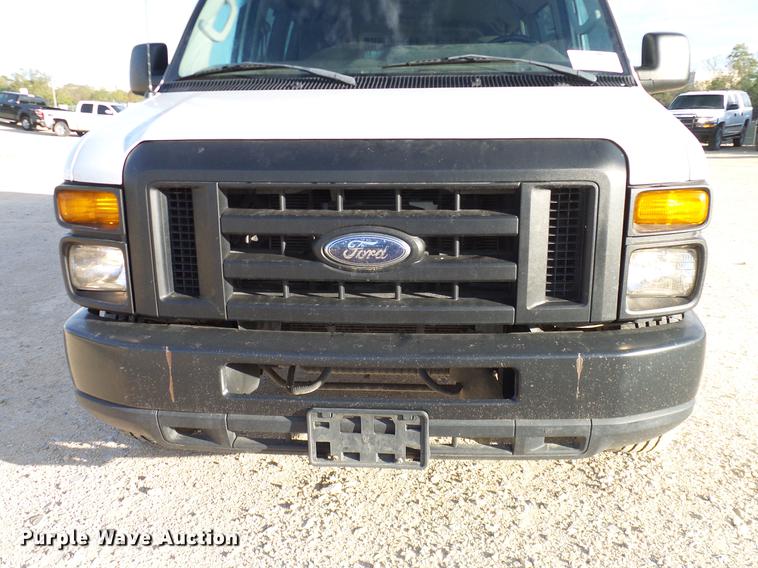 image for item DD1456 2011 Ford E350 Super Duty Extended van