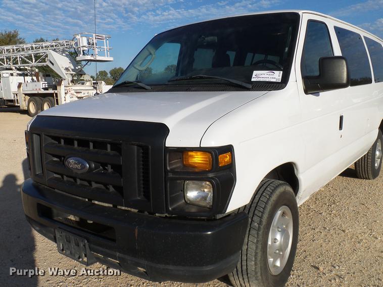 image for item DD1456 2011 Ford E350 Super Duty Extended van