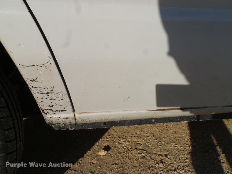 image for item DD1456 2011 Ford E350 Super Duty Extended van