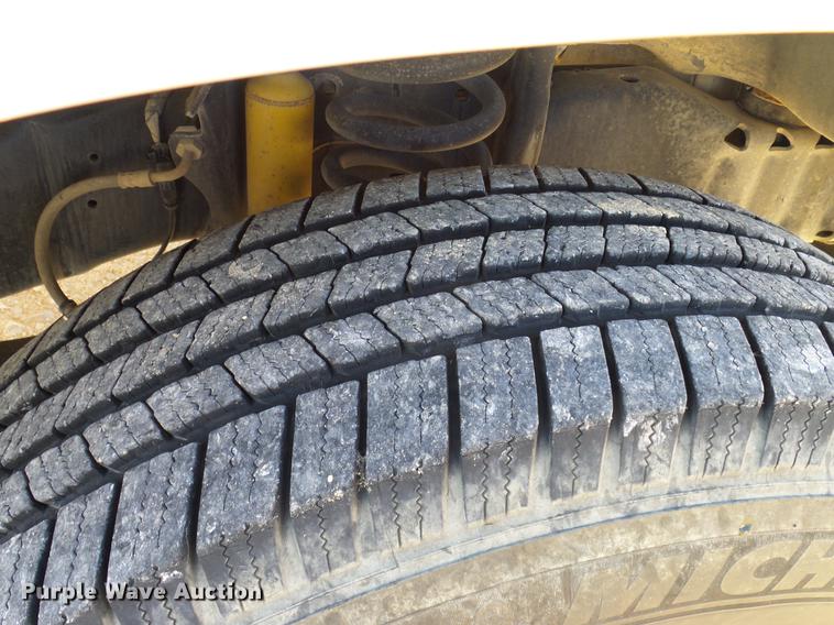 image for item DD1456 2011 Ford E350 Super Duty Extended van