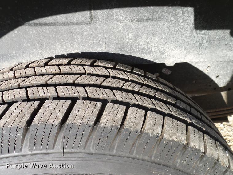 image for item DD1456 2011 Ford E350 Super Duty Extended van