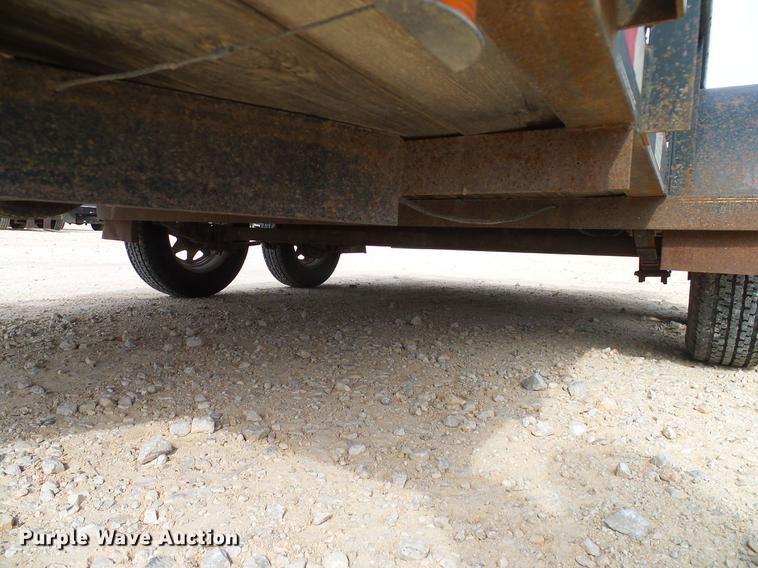 image for item DD1458 2005 Texas Bragg EA12P70 utility trailer