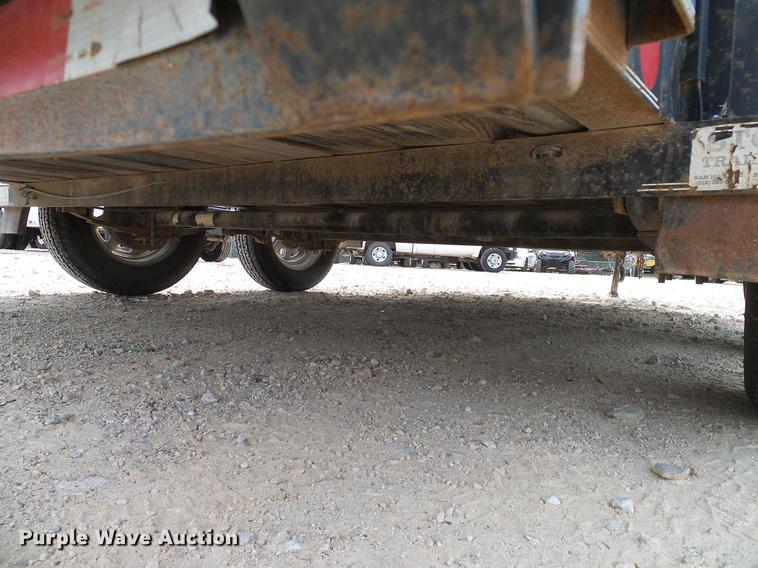 image for item DD1458 2005 Texas Bragg EA12P70 utility trailer