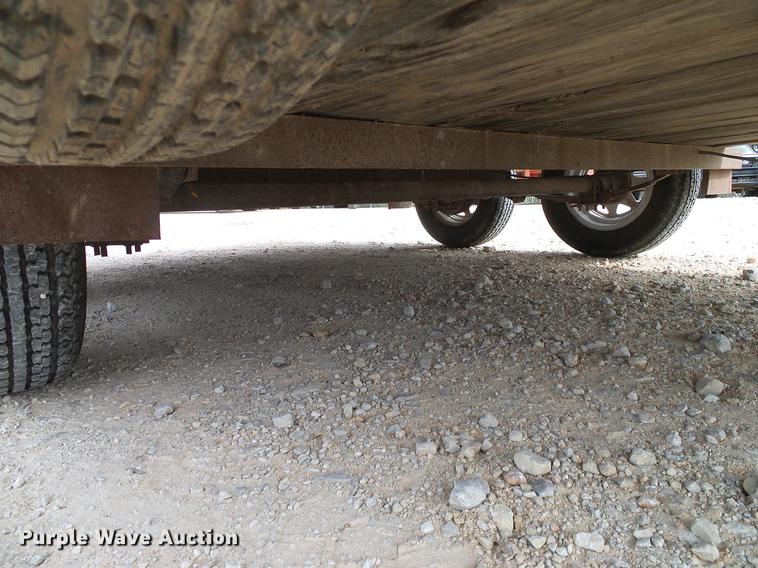 image for item DD1458 2005 Texas Bragg EA12P70 utility trailer