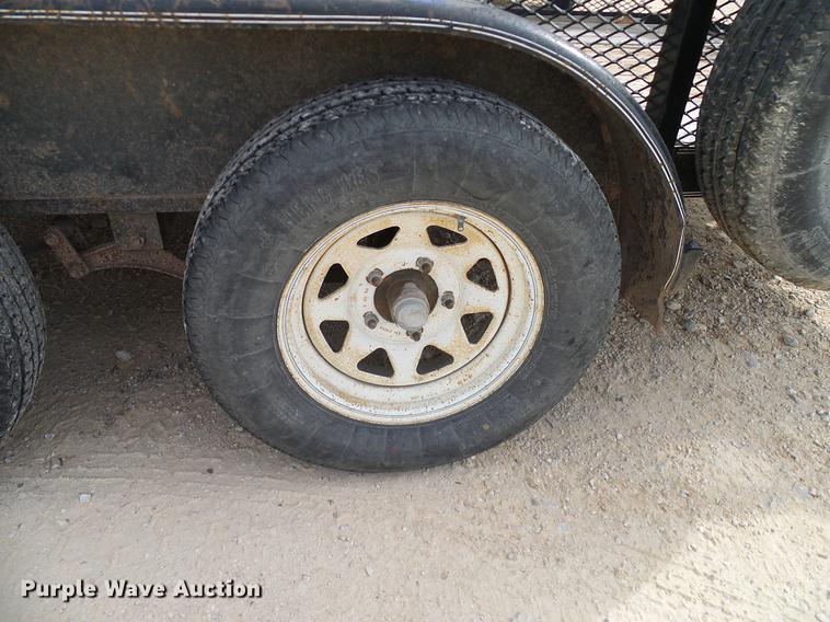 image for item DD1458 2005 Texas Bragg EA12P70 utility trailer