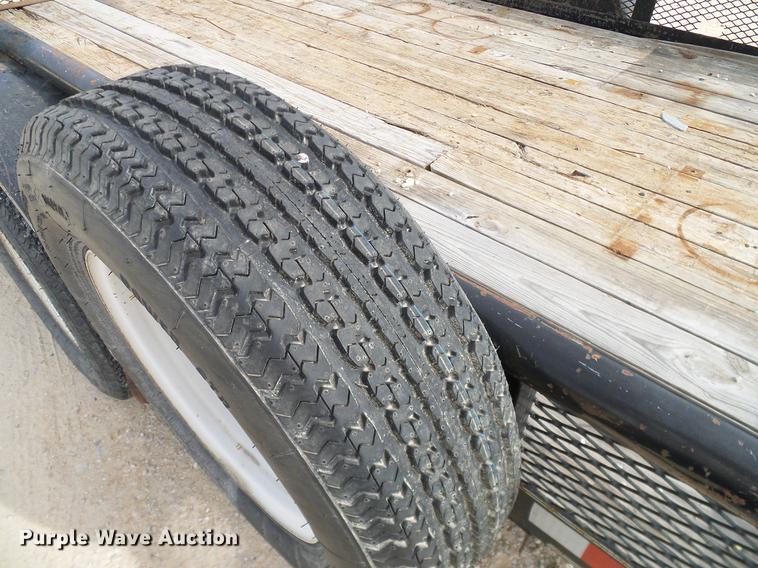 image for item DD1458 2005 Texas Bragg EA12P70 utility trailer