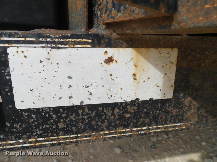 image for item DD1458 2005 Texas Bragg EA12P70 utility trailer