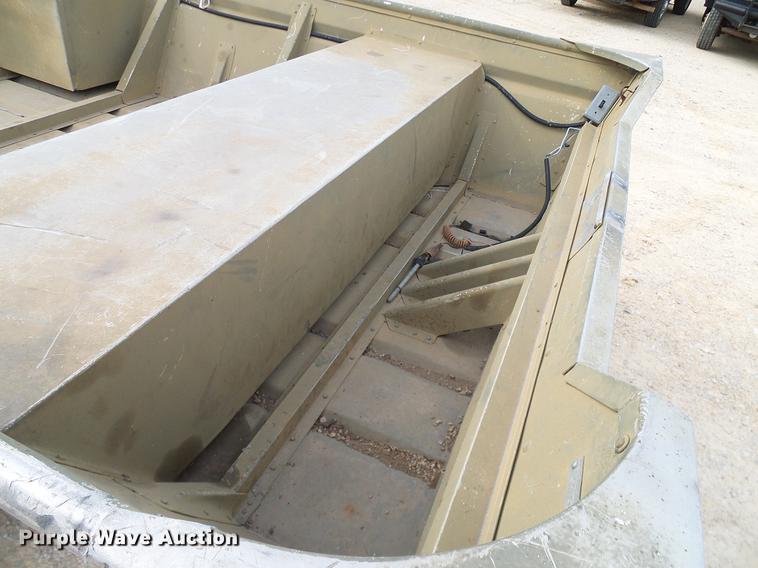 image for item DD1459 1985 Polar Kraft boat