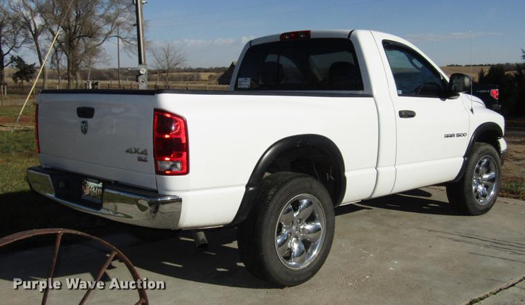 image for item DD2970 2005 Dodge Ram 1500 SLT pickup truck