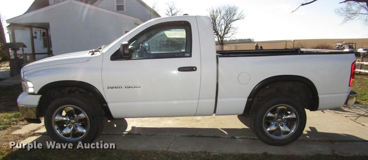 image for item DD2970 2005 Dodge Ram 1500 SLT pickup truck