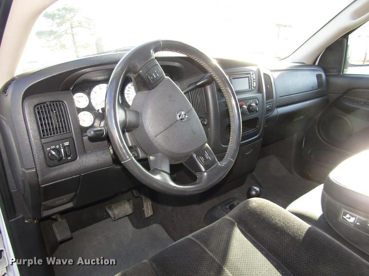 image for item DD2970 2005 Dodge Ram 1500 SLT pickup truck